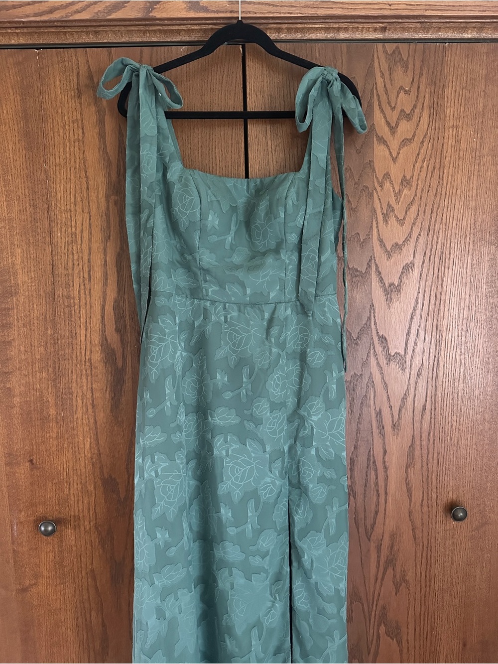 Azazie Debra Eucalyptus A-Line with Pockets Floral Burnout Dress Size 12 - Picture 3 of 6